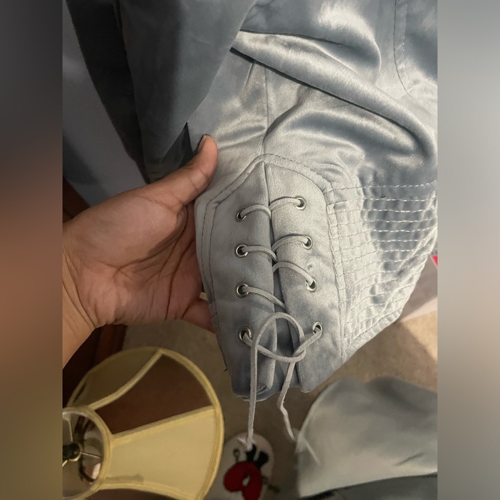 Velvet Jacket - Picture 4 of 6